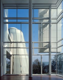 Richard Meier's Practice at 50 - Photo 5 of 10 - Arp Museum in Rolandseck, Germany, 2002-07. (Copyright Roland Halbe)<br><br>When asked what he would like to build that he hasn't yet, Meier is direct. "I’d like to do a skyscraper in New York City."