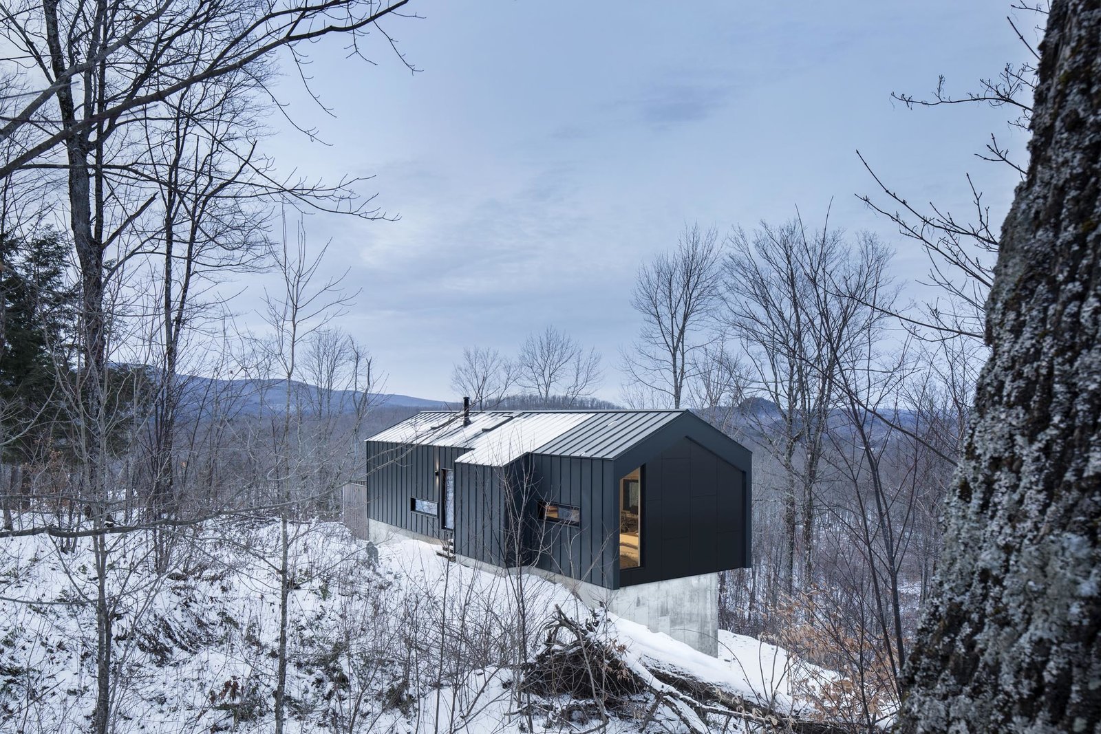 Home In The Mountains amazing cantilevered home in the mountains - dwell Home In The Mountains amazing cantilevered home in the mountains - dwell