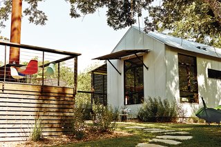 Modular Compound is the Ultimate Retreat for Three Generations - Photo 5 of 11 -