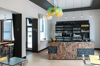 An Updated Design Hostel for the Belgian Socialists of Yesteryear - Photo 3 of 6 -