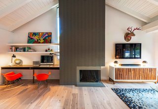 Playful Materials Refresh a Dated Hollywood Home - Photo 3 of 6 -