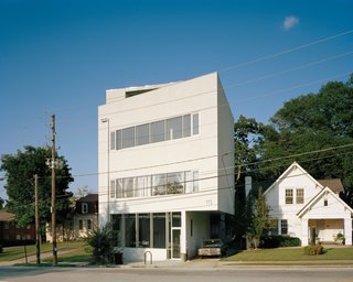 A Home, Studio, and Gallery Support a Growing Art Scene in Georgia - Photo 6 of 12 -
