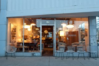 Photographer Q&A: Brent Rowland - Photo 3 of 6 - The Green Ant lures you in with classic Bertoia chairs out front.