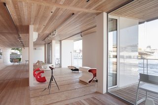 Floating Prefab Concept Rethinks the Houseboat - Photo 6 of 7 - Not Your Average House Boat<br><br>With a cost of roughly 55,000 euros per unit, and available for order later this year, the Port X home can be wired to survive off the grid.