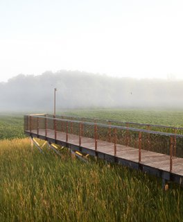 Photographer Q&A: Derek Shapton - Photo 5 of 6 - An early morning shot of the long deck at The Treanor Residence.