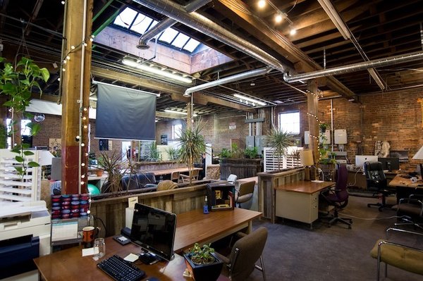 13 Inspiring Coworking Spaces - Photo 3 of 13 -