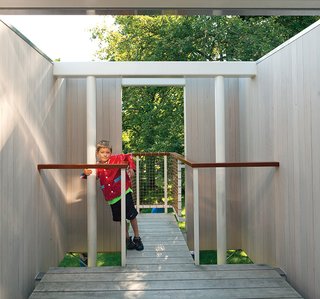 Kid-Friendly Treehouse in Upstate New York - Photo 3 of 4 -