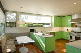 A Renovation Elevates This Humble Ranch Among its Iconic Midcentury Neighbors - Photo 4 of 10 -