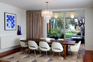 A Renovation Elevates This Humble Ranch Among its Iconic Midcentury Neighbors - Photo 5 of 10 -