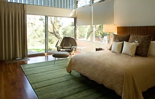 A Renovation Elevates This Humble Ranch Among its Iconic Midcentury Neighbors - Photo 8 of 10 -