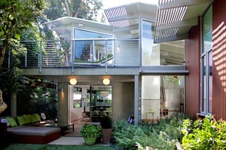 A Renovation Elevates This Humble Ranch Among its Iconic Midcentury Neighbors - Photo 9 of 10 -