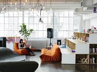 DIY Electronics Company Aims to Turn Even the Least Savvy Users Into Smart Tech Wizards - Photo 5 of 7 -