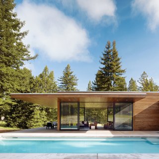 Guide to 7 Main Types of Roofs and What You Need to Know About Them - Photo 14 of 15 - Architects and twin sisters Leslie and Julie Dowling designed this single-story, flat-roofed home so that the slim profile of the roof would cantilever over an outdoor patio, providing shape.