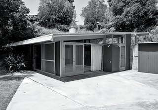 The backyard used to be dominated by an unspectacular concrete patio.