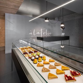A Modern Patisserie in Montreal - Photo 5 of 6 -