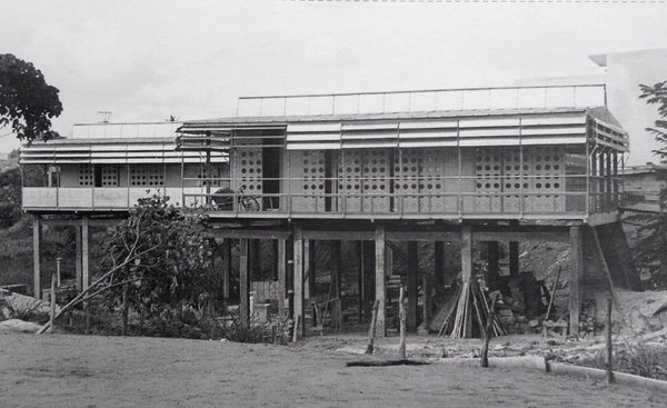 Progressive Prefabs of Jean Prouvé - Photo 4 of 6 -