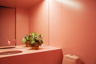 The Moscow Minimalists - Photo 4 of 6 - The bathroom of the beauty parlor by Crosby Studios. 