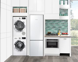 Coming this fall, the new Bosch 24" kitchen appliances work particularly well in urban lofts and other small living situations, like guest suites. The new line, which includes gas and electric cooktops, will join their already-launched glass door refrigerator and laundry pairs.