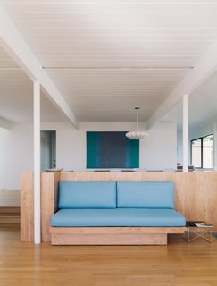 Set high in Crestwood Hills, Richard Neutra’s 1956 Adler House underwent a faithful restoration by Tyler and Margaret Lemkin. Using archival photos by Julius Shulman as a guide, they set out to refresh as many original details as possible, such as a built-in bench. 