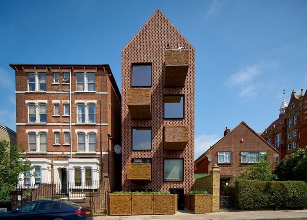 10 Spectacular Modern Abodes - Photo 5 of 10 - Via Dezeen, photo by Tim Soar