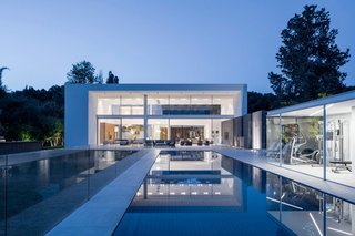 A Nest-Like Addition, Shape-Shifting Spaces, and More Make This Week's 10 Best Houses - Photo 1 of 9 - Via Contemporist, photo by Amit Geron