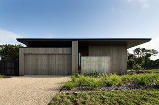 A Nest-Like Addition, Shape-Shifting Spaces, and More Make This Week's 10 Best Houses - Photo 9 of 9 - Via Design Milk, photo by Anthony Basheer