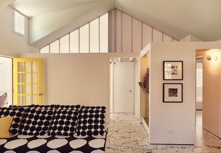 Damaged by Superstorm Sandy, a Fire Island Cottage is Rebuilt - Photo 5 of 6 -