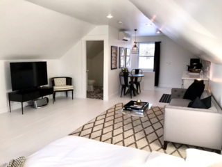 10 Rentable Homes in the World's Best Wine Regions - Photo 8 of 10 - Private Retreat At Fete Farms Willamette Valley.