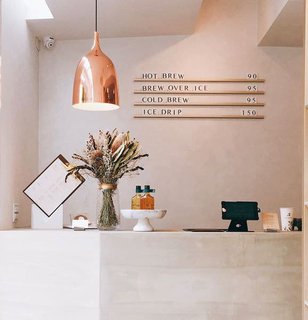Visit 12 Design-Centric Stops in the Asian Metropolis of Taipei - Photo 11 of 13 - Taiwan has a long history of high-quality tea production. As a result, many tea houses can be found there, but Shijian is one of the most design-focused. 