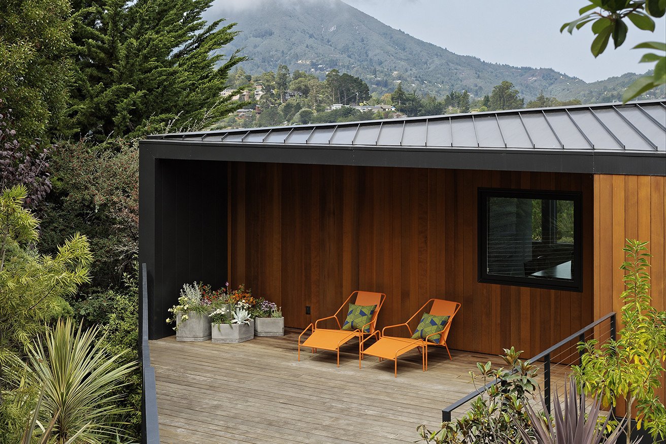 15 Modern Outdoor Seating Pieces To Take You Into Summer - Dwell