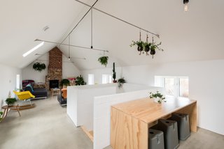 10 Dwell-Approved, New-Old Homes in the UK - Photo 7 of 18 -
