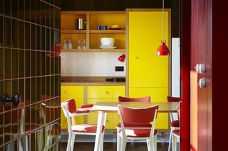 6 British Vacation Homes You Can Stay in That Were Designed by Renowned Architects - Photo 12 of 12 -