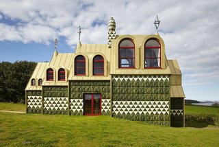 6 British Vacation Homes You Can Stay in That Were Designed by Renowned Architects - Photo 11 of 12 -