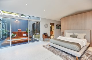 A Hexagonal Midcentury Residence in Southern California Offered at $3.3M - Photo 6 of 9 -