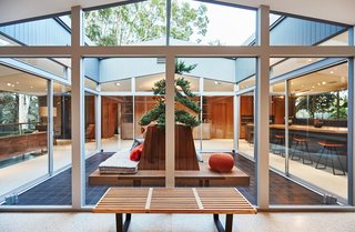 A Hexagonal Midcentury Residence in Southern California Offered at $3.3M - Photo 3 of 9 -