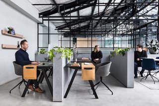 An Art Deco Warehouse in Melbourne Is Converted Into a Shared Office Space - Photo 5 of 14 -