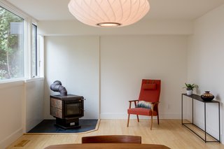 A Family-Run Operation Refreshes a Portland Midcentury, Now Offered at $899K - Photo 7 of 13 -