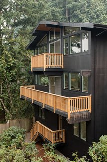 A Family-Run Operation Refreshes a Portland Midcentury, Now Offered at $899K - Photo 12 of 13 -