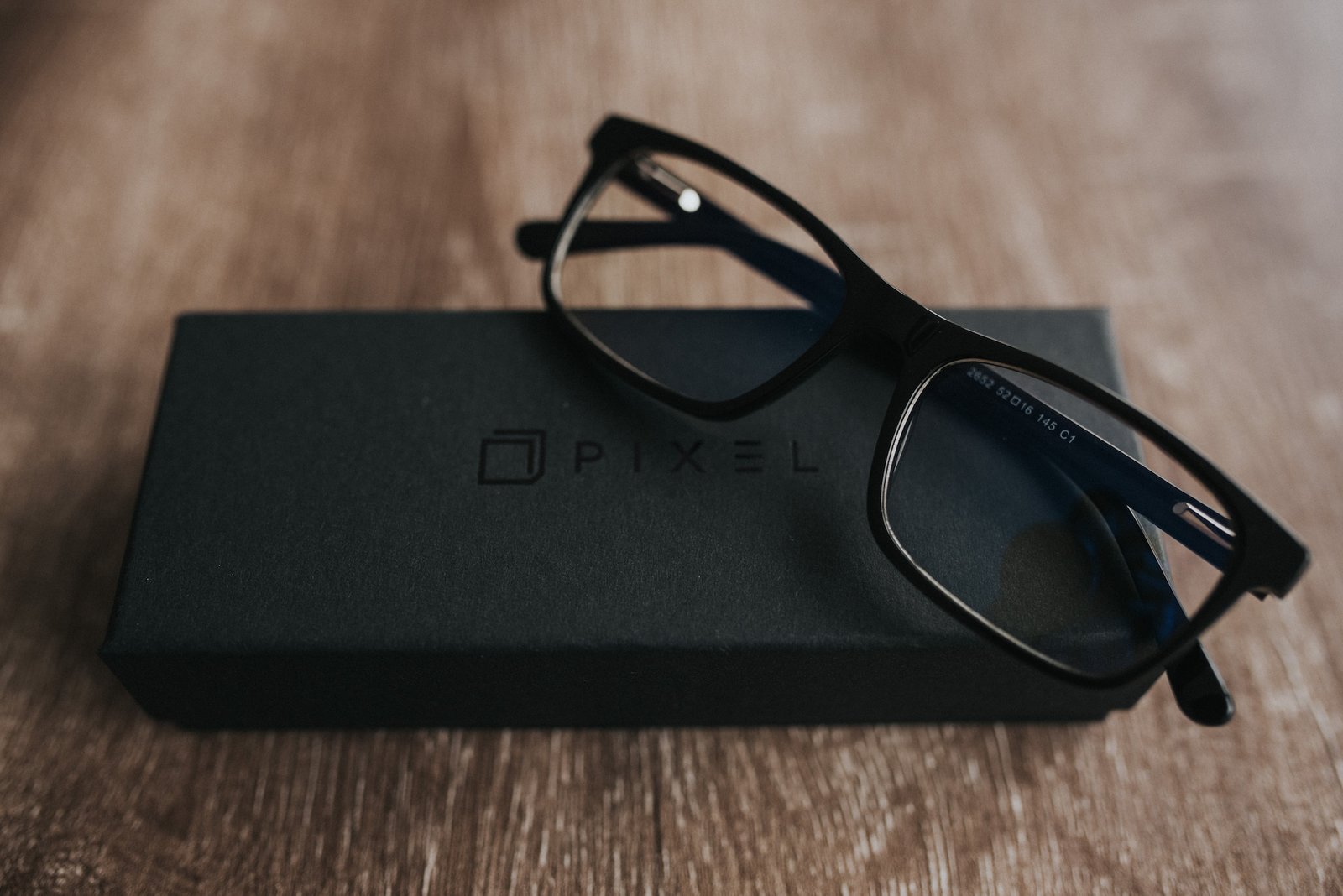 Pixel and Felix Gray offer a vast range of lightweight, unisex glasses. Whether you're looking for a classic frame or are seeking a more modern twist, you're sure to find something of interest.