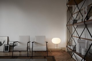 How Rodolfo Dordoni Rebranded Foscarini With a Winning Lamp - Photo 1 of 7 - Rodolfo Dordoni designed the Buds table lamp, which is being released this year by Foscarini.