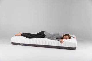 The Mattress Company That Lets You Be Your Own Expert - Photo 6 of 7 - The final result is a specialized mattress that ensures body alignment, minimal motion transfer, and edge support. Adjustments can also improve your sleep based on certain seasonal conditions. A firmer setting ensures a cooler surface for the summer months, while a softer configuration creates a warmer surface, ideal for chilly winter nights.