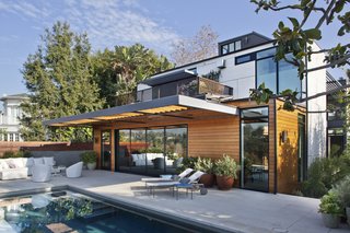 Another home you’ll visit on the last day of the tours will be Adelaide Place, a Santa Monica home furnished by Denise Kuriger of Denise Kuriger Design Ltd. The original prefabricated structure from LivingHome was designed by architect Ray Kappe and consists of 11 modules that were installed within two days. 
