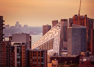 #via57west<span> <a href="/discover/manhattanskyline" target="_blank">#manhattanskyline</a></span><span> <a href="/discover/bjarkeingelsgroup" target="_blank">#bjarkeingelsgroup</a></span>