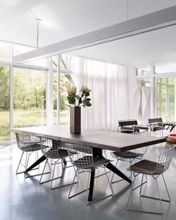 Lynch installed a radiant heating system, passive solar elements, and a gas system that’s backed up by forced air. 