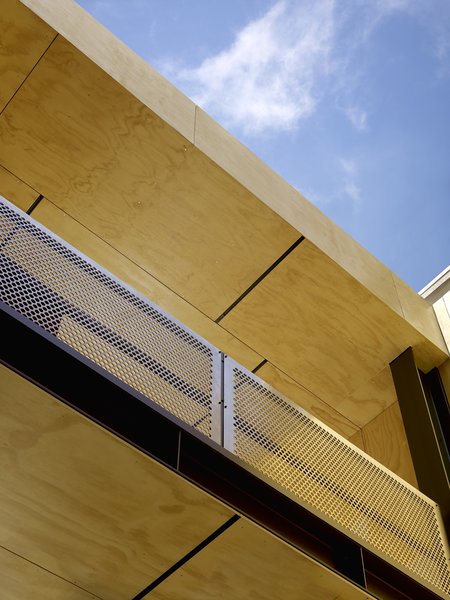Accessed by a sculptural twisting stair, the service “column” allows the mezzanine office to be isolated from the workshop volume with glass curtains at two strategic locations. This view shows the open retractable skylight
#mezzanine #skylight #retractableskylight #office #interior #interiorarchitecture #myrtlewood #steel #sanfrancisco #workshop #interstice #intersticearchitects #cesarrubio #cesarrubiophotography Photo 17 of Minna Street DREAM:shop modern home