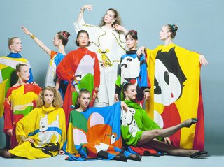 De Castelbajac's Summer 1982 collection offered a tribute to comic strips, with characters from Tintin, Babar, Felix the Cat, and others painted onto silk dresses, worn here by the Paris Opéra ballet company.