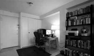 Before, the entrance was overwhelmed by a desk and task chair that prevented access to the main closet.
