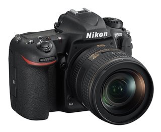 Nikon D500