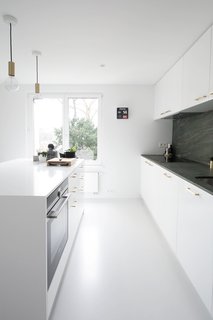 Niels & Annemie by Benoît Deneufbourg and la fabrika studio - Photo 2 of 4 -