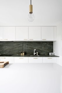 Niels & Annemie by Benoît Deneufbourg and la fabrika studio - Photo 3 of 4 -